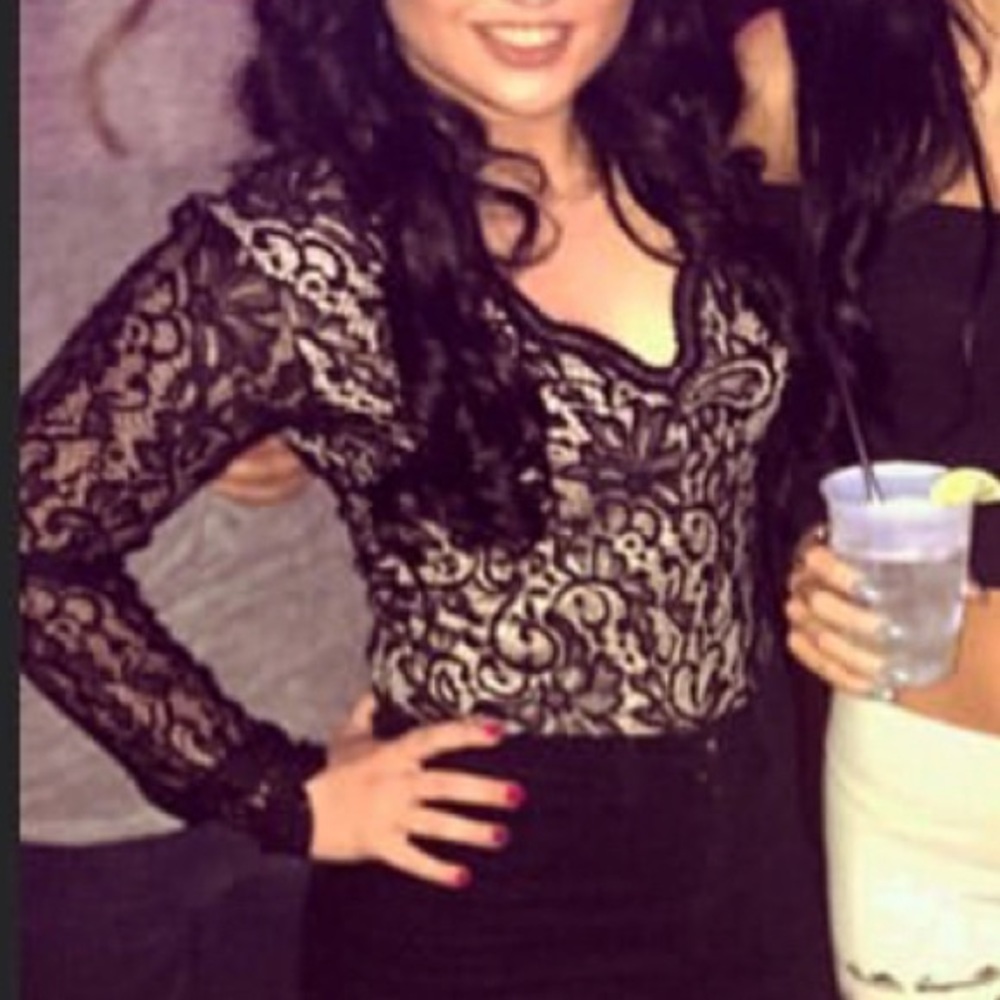 Lobs sleeve Lace body Suit